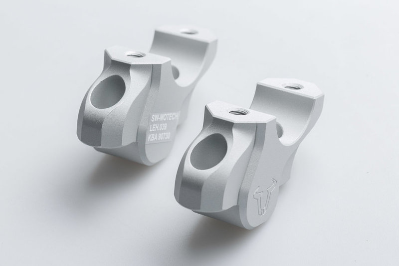 SW-MOTECH ZESTAW PODWYŻSZAJĄCY KIEROWNICĘ BMW 32MM